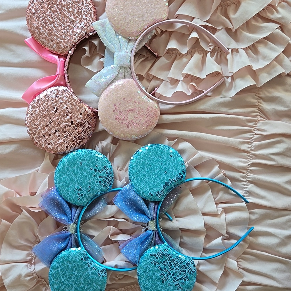 Minnie Ears Lot - Picture 2 of 3